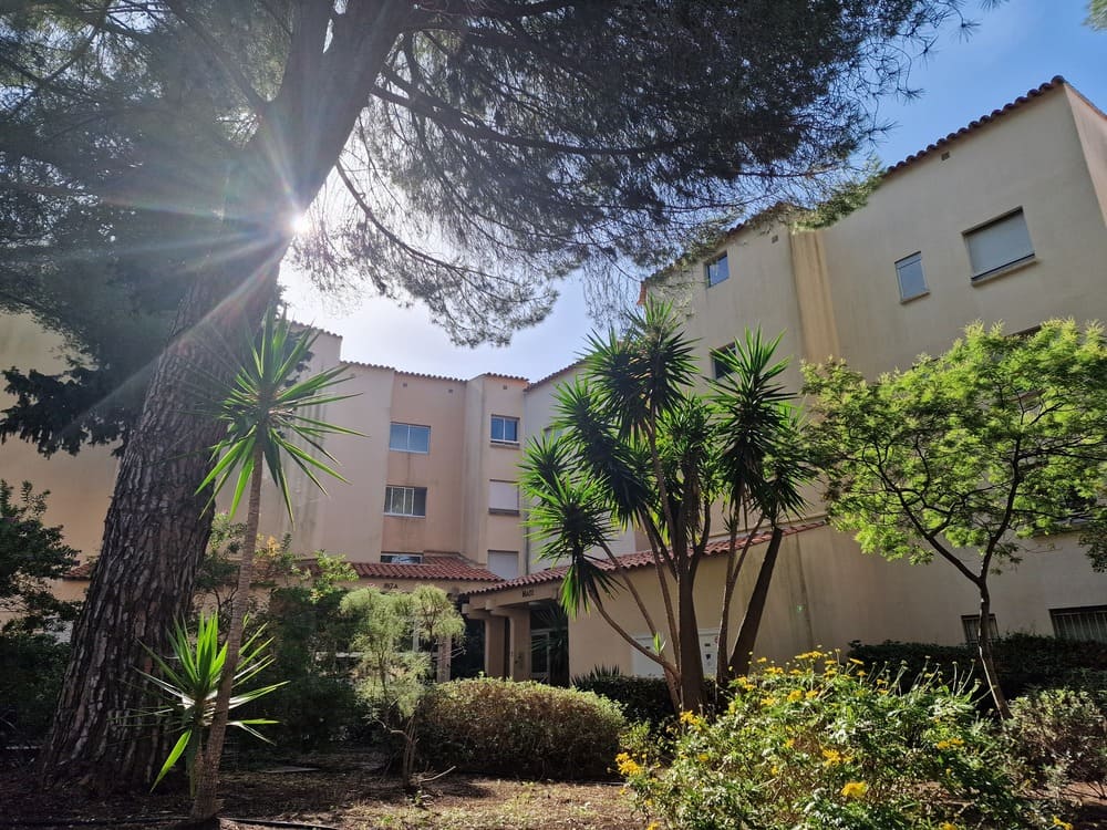 Studio de 29 m&sup2; &middot; Saint-Mandrier-sur-Mer &middot; R&eacute;sidence Pin Rolland  Vendu meubl&eacute;, cl&eacute; en main &mdash; 5 min &agrave; pied de la plage